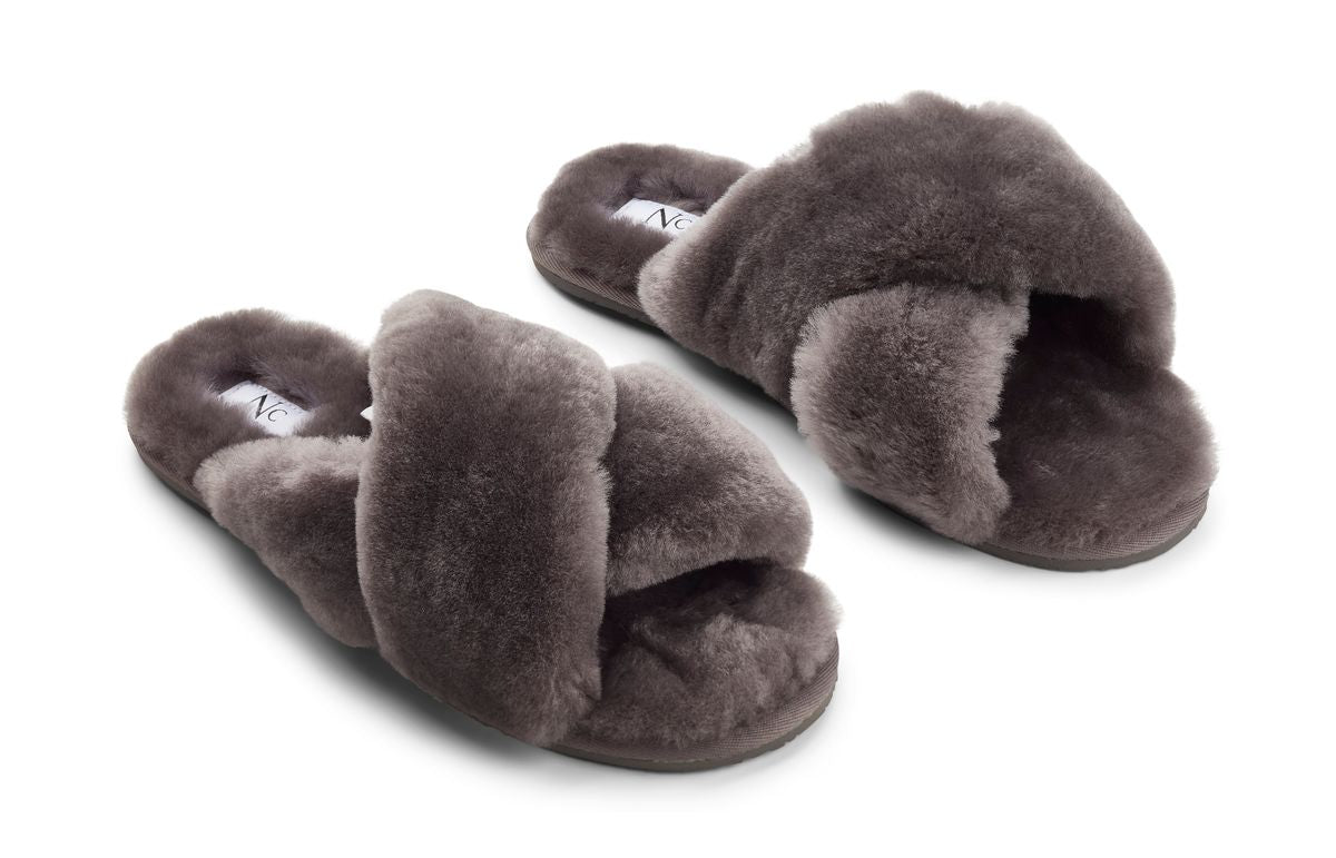 Lammfell Cross Slippers | Neuseeland | Größe 35-42